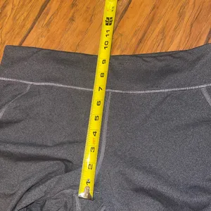 New Balance gray capri leggings pants workout yoga exercise woman’s Large NWT thumbnail 6