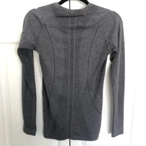 Lululemon Swiftly Tech Long Sleeve Heathered Gray Top Size 6 thumbnail 5