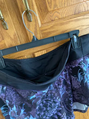 Lululemon Speed Shorts Up 2.5" Lined Dark Floral Print 8 thumbnail 6