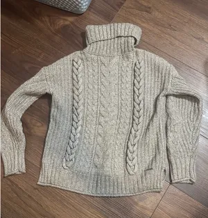 Abercrombie Turtleneck Sweater thumbnail 1