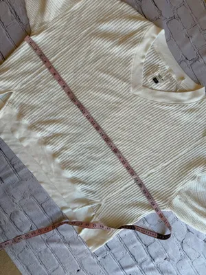 American Eagle Top Womens Large Thermal Oversized White V-neck Waffle Knit Shirt thumbnail 6