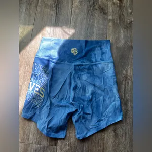 Darc Sport woman shorts size Small NWOT thumbnail 3