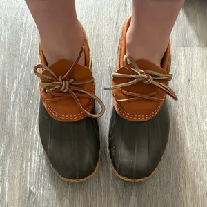 Bean L.L. Women’s Mocs thumbnail 1