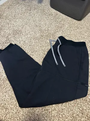 Fabletics Scrub Joggers thumbnail 2
