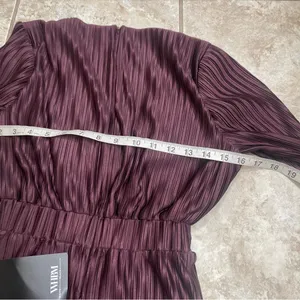 White House | Black Market NWT Sz 0P Burgundy Pleated Cutout‎ Maxi Dress w. Chain Orig Price $250 thumbnail 8