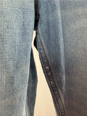 Abercrombie & Fitch Curve Love The Ankle Straight Ultra High Rise Jeans in Blue thumbnail 3