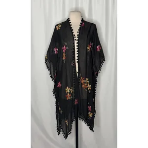 DO EVERYTHING IN LOVE Embroidered Floral Kimono Wrap Black Bohemian One Size thumbnail 2