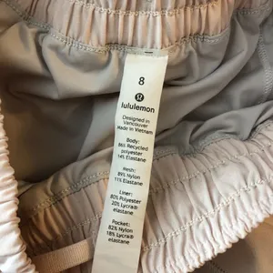 Lululemon Hotty Hot Short *Asymetric Butter Pink / Light Chrome 8 thumbnail 5