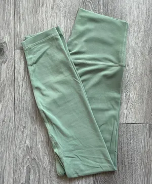 Lululemon Willow Green Align Leggings 25 inch size 4 thumbnail 1