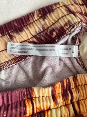 UO: Out From Under• Sunset Palms Terrycloth Shorts• Sz M thumbnail 4