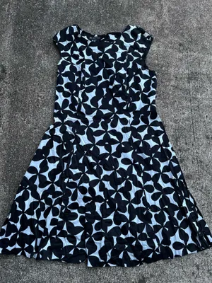 E: INC International Concepts Black White Abstract Floral A Line Dress Size 14 thumbnail 1