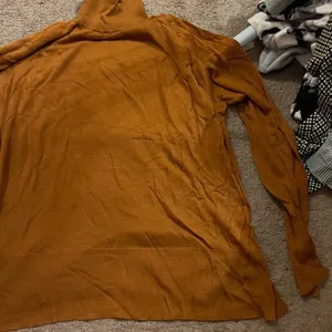 Zara medium blouse‎ thumbnail 4