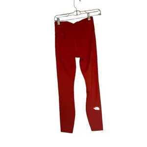 NWT THE NORTH FACE Women elevation 7/8 legging Color - Rusted Bronze thumbnail 8