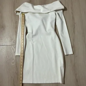 Abercrombie Fitch Off Shoulder Twist‎ Front Long Sleeve Cream Dress Women's thumbnail 6