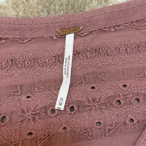 Free people ribbed lace crochet long sleeve top women’s size medium thumbnail 6