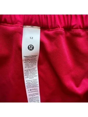Lululemon Hotty Hot High Rise Short 2.5” Mulberry Spark Size 12 NWT thumbnail 5