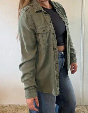 American Eagle Boyfriend Fit Olive Green Utility Button Down Shirt M thumbnail 2