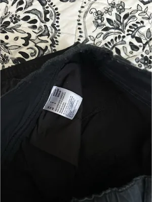 American Eagle Cargo Mid-Rise Jeans thumbnail 3