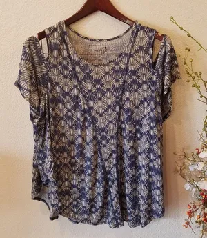 🌻We The Free cold shoulder top Small thumbnail 5