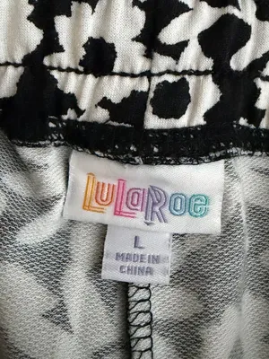 Lularoe Women L Black White Floral Jamie French Terry Shorts Pockets Drawstring thumbnail 7
