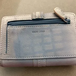 FOSSIL Elegant Blue and Gray Wallet- A Beauty thumbnail 2