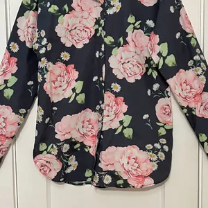 Minan NYC button up shirt blouse size medium floral rose daisy office workwear thumbnail 6