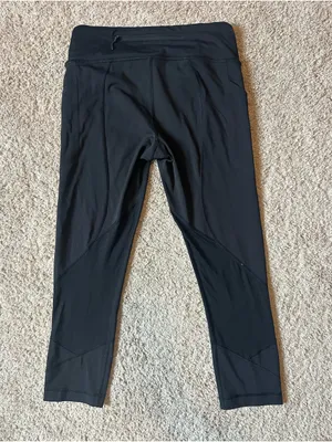 Lululemon Black Athletic Crop Leggings thumbnail 4