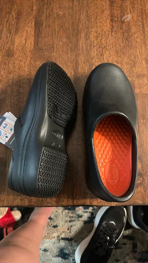 Crocs Clogs thumbnail 2