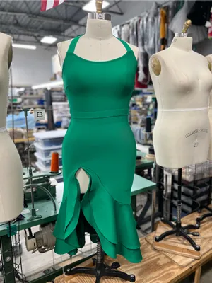 Green Halter Neck Midi Dress with Ruffle Hem XL thumbnail 2