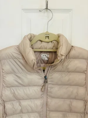 32 Degrees Heat Women’s Puffer Vest in Beige thumbnail 7