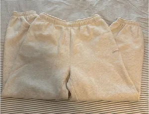Aritzia Joggers thumbnail 1