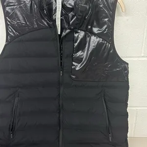 Lululemon Navigation Stretch Down Vest
Black size 6 puffer thumbnail 3