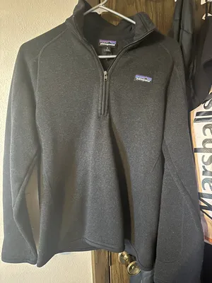 Patagonia Black 1/4 Zip thumbnail 1