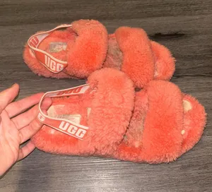 UGG Slippers thumbnail 1