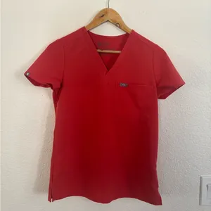 FIGS Scrub Top XXS Red Casma V-Neck Technical‎ Collection FW1000 thumbnail 2
