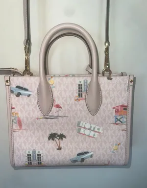 Michael Kors Medium Bag thumbnail 3