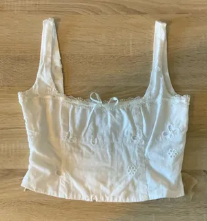 Meshki White Floral Cropped Tank Top thumbnail 1