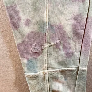 1083 | Nike‎ Sportswear Tie Dye Fleece Jogger Sweatpants Green Purple Womens L thumbnail 7