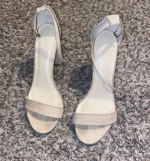 Wild Diva Nude suede heels thumbnail 2
