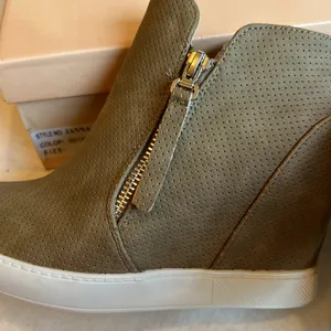 New Tan Sneaker Booties with wedge heel by AMS JANNA-2 Mid size 8 thumbnail 9