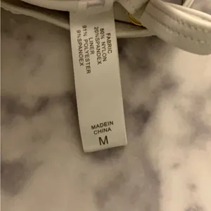 Nude and white bikini Size M thumbnail 3