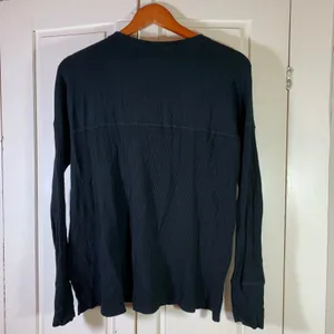 OFFLINE by Aerie‎ Waffle Knit Henley Top Long Sleeve Thumb Hole Small Cozy thumbnail 4