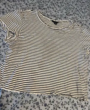 American Eagle Black & White Striped Tee thumbnail 1