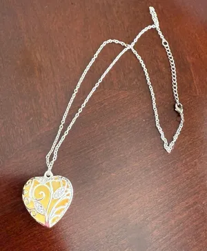 Glow in the dark Silver Tone Necklace thumbnail 1