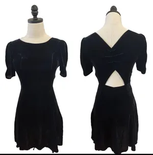 Dress thumbnail 1