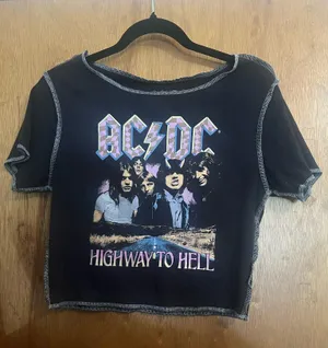 Target AC/DC Crop top thumbnail 1