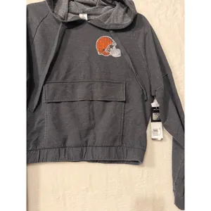 NFL Cleveland Browns Womens Cropped Hoodie Gray Sleepwear Top Medium NEW‎ thumbnail 2