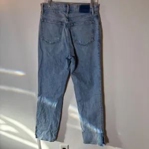 Abercrombie & Fitch '90s Straight Ultra High Rise‎ Jeans Size 29R Light Wash thumbnail 5