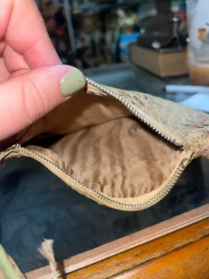 Antique/Vintage Floral Tapestry/Carpet Bag Material Hand Bag in Beige and Pink thumbnail 5