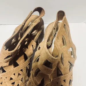 Steve Madden Estee Brown Suede Sandals Women’s 7.5M block heels laser cut thumbnail 3